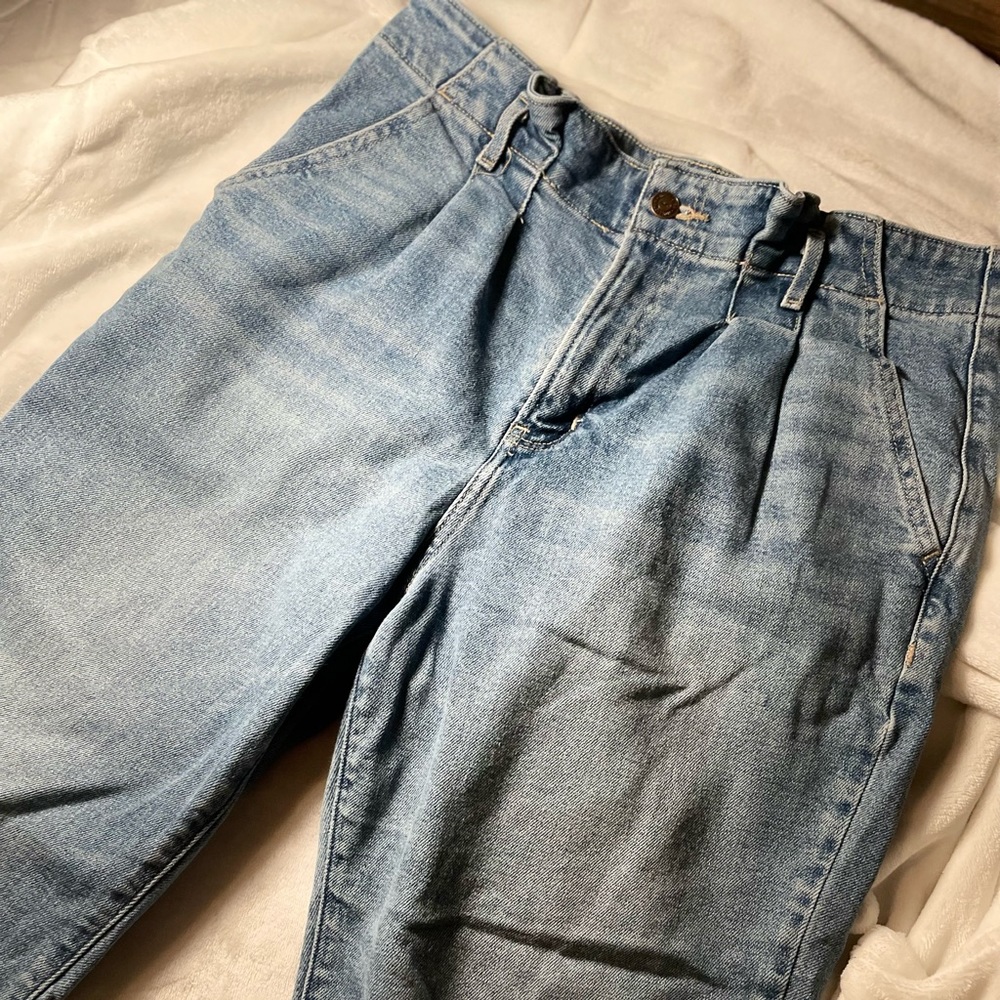 Hollister, medium wash mom jeans, size 13